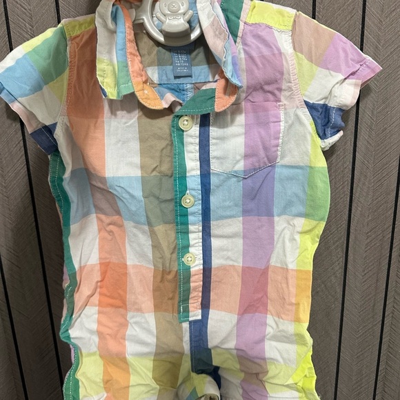 GAP Multicolor Plaid Romper - Picture 1 of 4